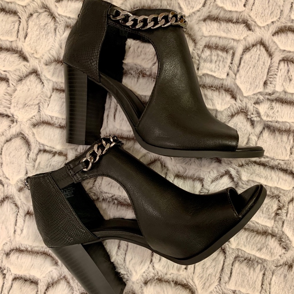 Simply Vera VeraWang Shoes